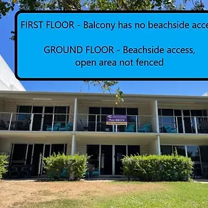 Whitehaven Beachfront Units Apartment